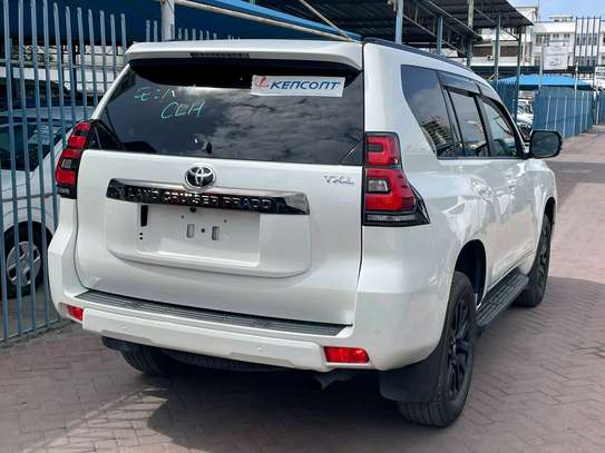 Toyota land Cruiser Prado TX-L 2020 image 14
