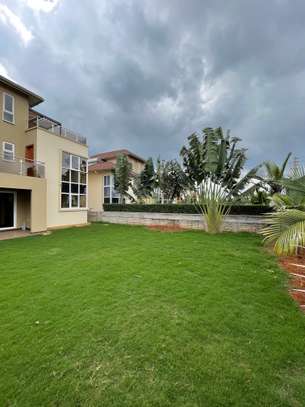 4 Bed Townhouse with En Suite at Off Kiambu Road Brookhouse image 24