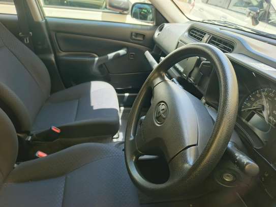 Toyota sunroof hybrid Gl image 1