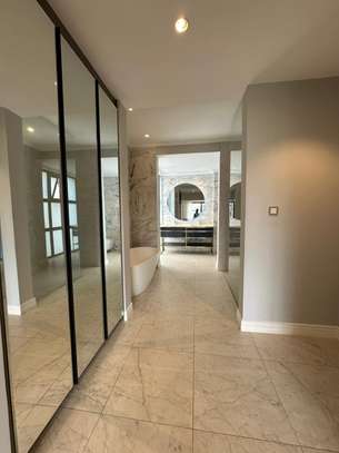 4 Bed Townhouse with En Suite in Kiambu Road image 15
