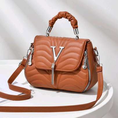 Valentino slings bag image 2