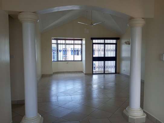 Serviced 3 Bed Apartment with Aircon at Baobab Road image 3