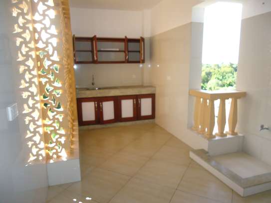 3 Bed Apartment with En Suite at Nyali image 3