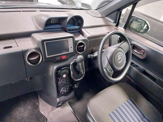 Toyota spade 1500cc image 6