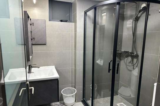 2 Bed Apartment with En Suite in Riverside image 8