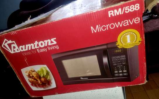 Ramtons RM/588 microwave image 6