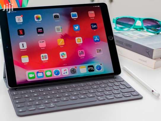 New Apple iPad Air 64 GB Gray image 1