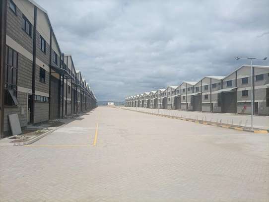 7,800 ft² Warehouse with Fibre Internet at Athi River image 2