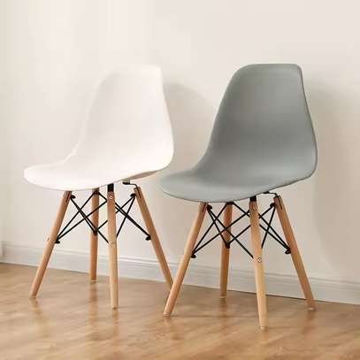 Eames-inspired Nordic Chair image 6