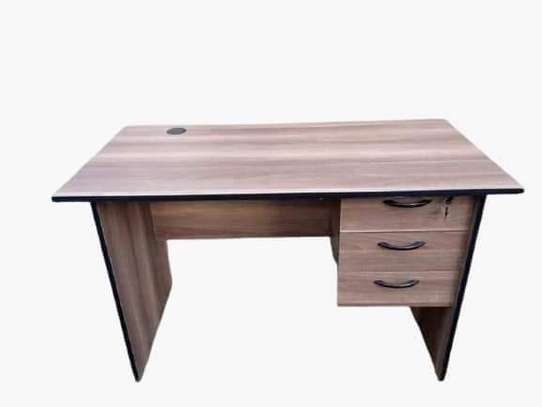 Modern  model super quality office tables image 9