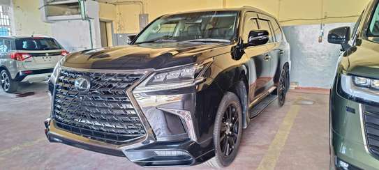 Lexus LX450dSport 2019 Diesel image 2