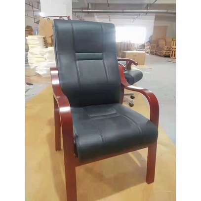 Traditional PU Leather Office Chair – Four Wooden Legs image 5