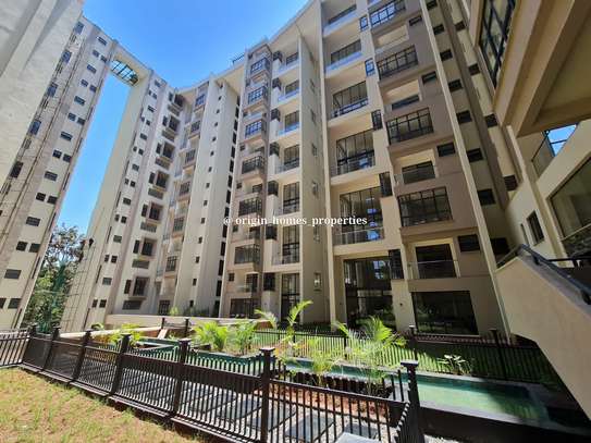 3 Bed Apartment with En Suite at Riverside image 7