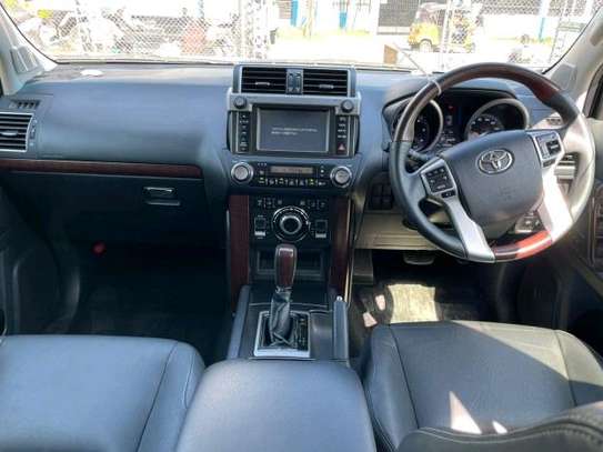 TOYOTA PRADO TZG (DIESEL 4000cc) image 5