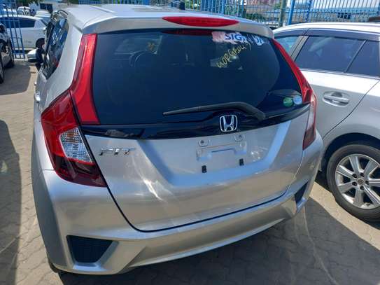 Honda Fit silver (MKOPO/HIRE PURCHASE ACCEPTED) image 3