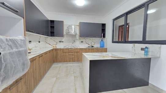 3 Bed Apartment with En Suite in Lavington image 3