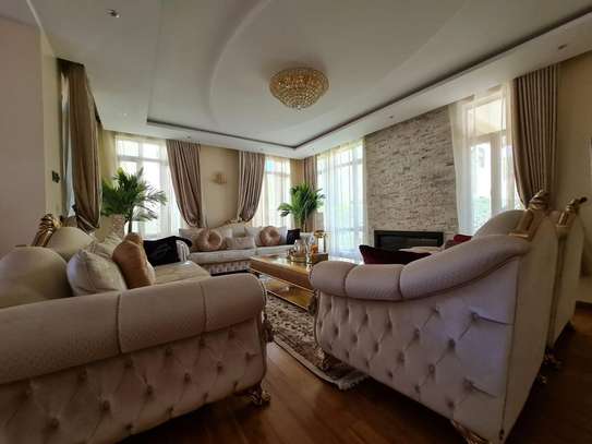 6 Bed Townhouse with Garage in Lavington image 16