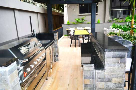 2 bedroom along Elgeo Marakwet for rent. image 9