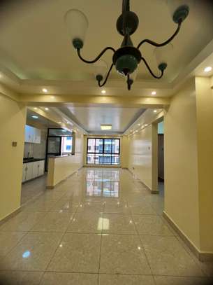 3 Bed Apartment with En Suite in Kileleshwa image 7