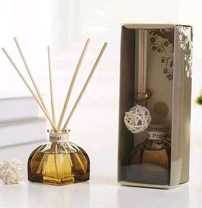 Reed diffuser image 1