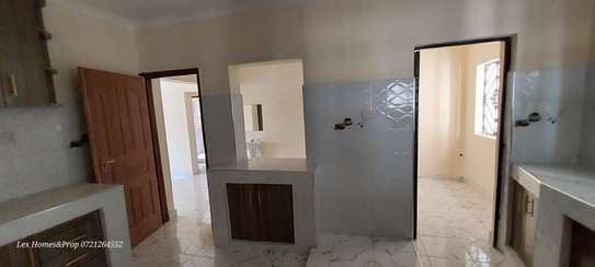 3 Bed House with En Suite in Ongata Rongai image 7