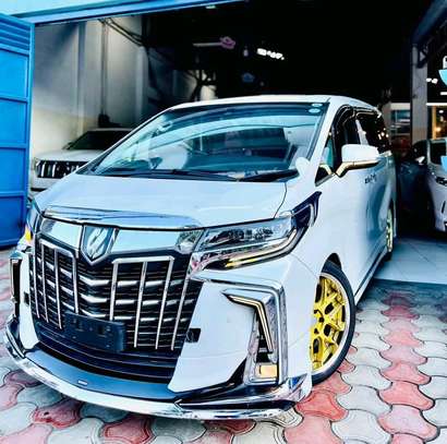 Toyota alphard executive Edition 2018model image 11