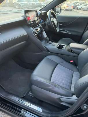 Toyota Harrier black 2021 model image 8