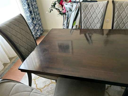 6 Seater Dinning Table image 4