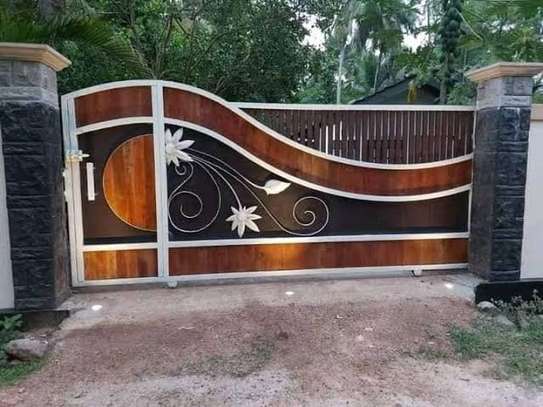 Modern heavy steel gates image 15