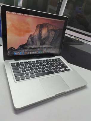 MacBook Pro core 4/500 image 2