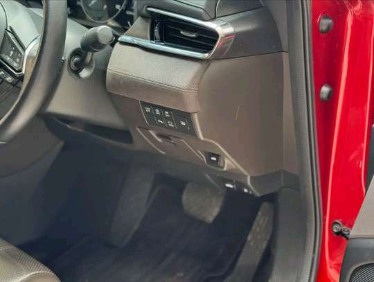 Mazda Atenza newshape image 10