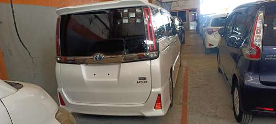 Toyota Noah WxB White 2018 image 14