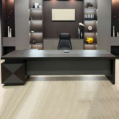 1600mm Modern Executive Office Desk image 1