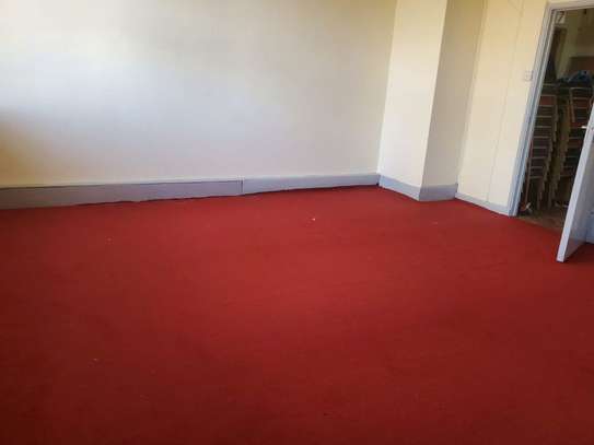 wall to wall carpet available image 1