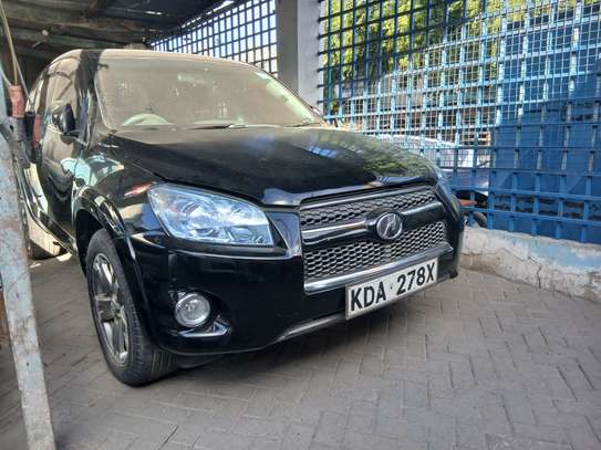 Toyota Rav4 Black image 4