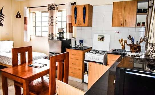 Serviced Studio Apartment with En Suite in Nairobi CBD image 4