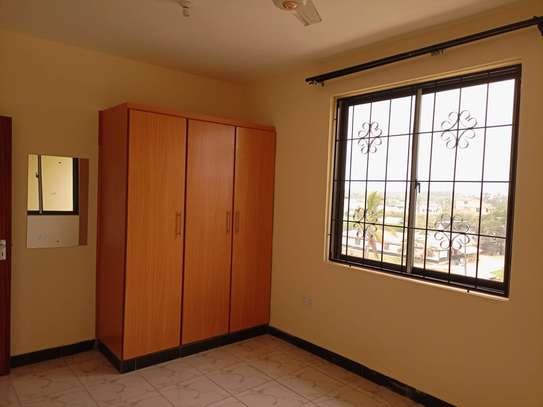 10 bedroom apartment for sale in Bamburi image 12