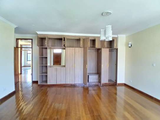 5 Bed Townhouse with En Suite at Lavington image 9