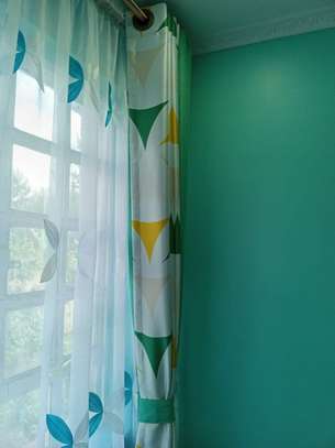 Curtains ansd blinds image 1