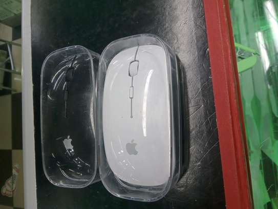 Apple Wireless Mouse image 1