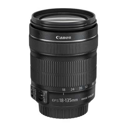Canon EF-S 18-135mm f/3.5-5.6 IS USM Lens image 4