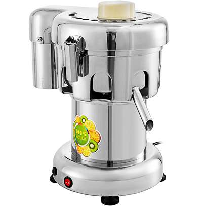 Juicer Extractor Machine Commercial image 2