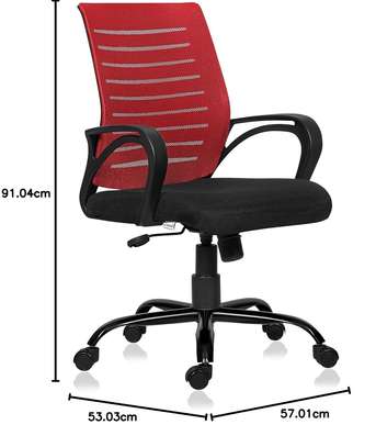 Office Chair: Medium Mesh Office Swivel Seat image 2