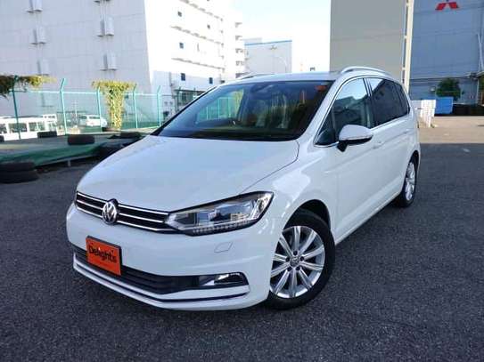 VW TOURAN (MKOPO/HIRE PURCHASE ACCEPTED) image 2