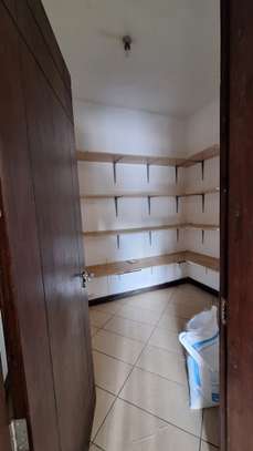 5 Bed Townhouse with En Suite at Oldonyo image 17