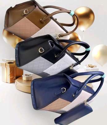 Fancy and elegant shoulder handbags image 1