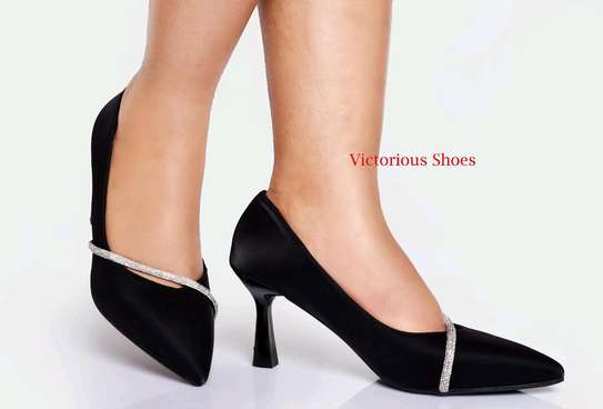 Ladies classy shoes image 10