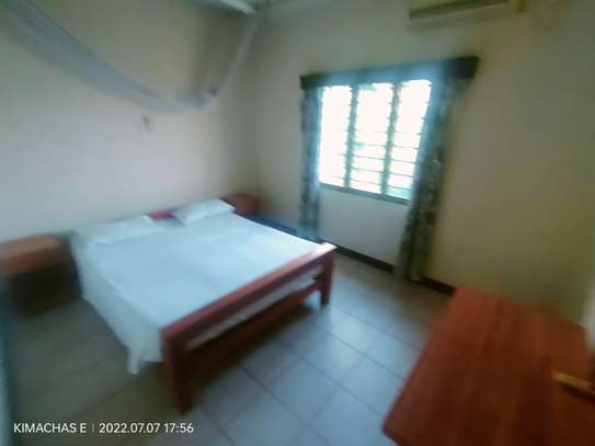 Furnished 2 Bed Apartment with En Suite at Off Links Road image 3