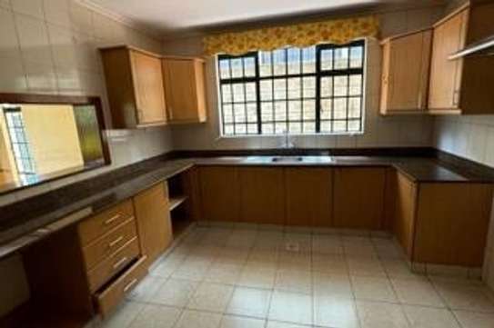 4 Bed Townhouse with En Suite at Lavington Green image 18