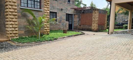 Very Spacious 5 BR House plus Dsq in Ongata Rongai image 14